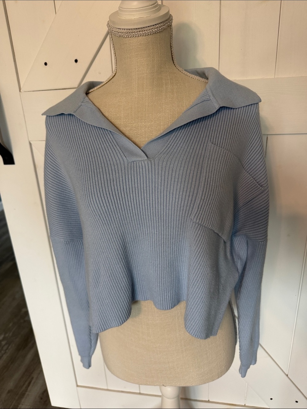 Women’s Altar’d State cropped ribbed sweater 💙